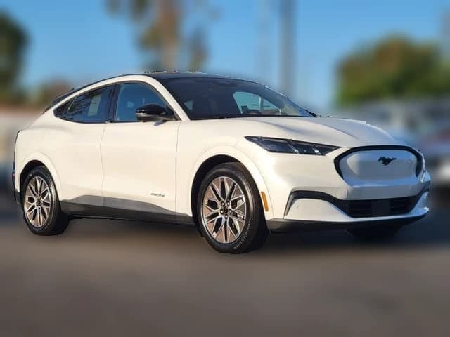 Ford Mustang Mach-E Premium RWD 2026 — side view