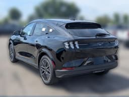 Ford Mustang Mach-E Premium RWD 2026 — side view
