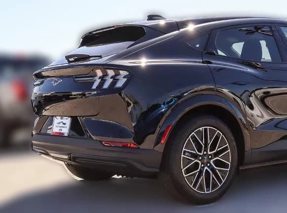 Ford Mustang Mach-E Premium RWD 2026 — side view