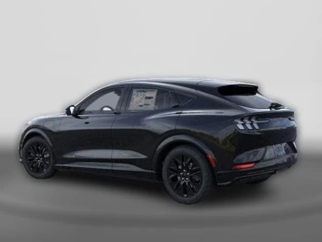 Ford Mustang Mach-E Premium RWD 2026 — side view