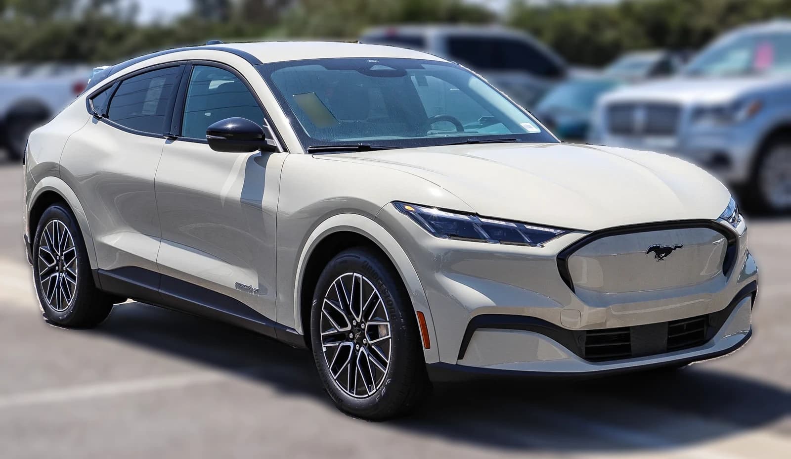 Ford Mustang Mach-E Premium RWD 2026 — side view