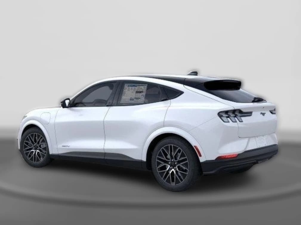 Ford Mustang Mach-E Premium RWD 2026 — side view