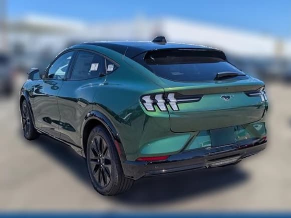 Ford Mustang Mach-E Premium RWD 2026 — side view