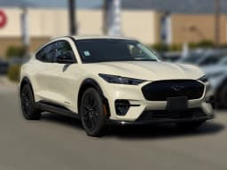 Ford Mustang Mach-E Premium AWD 2026 — side view