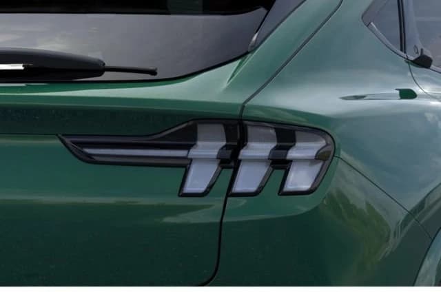 Ford Mustang Mach-E Premium AWD 2026 — side view