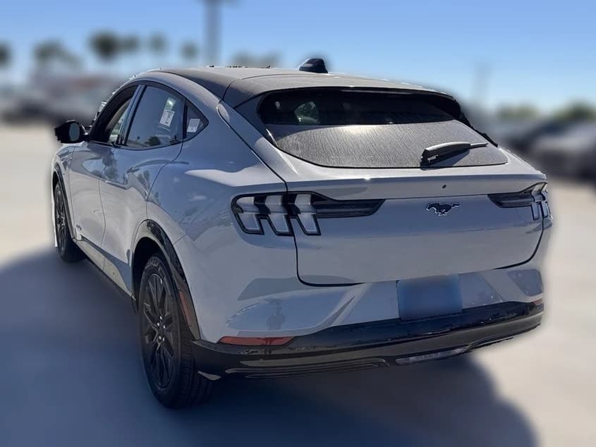 Ford Mustang Mach-E Premium AWD 2026 — side view