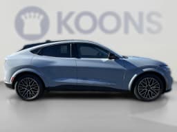 Ford Mustang Mach-E Premium AWD 2026 — side view