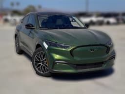 Ford Mustang Mach-E Premium AWD 2026 — side view