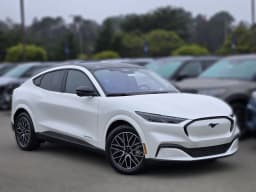 Ford Mustang Mach-E Premium AWD 2026 — side view