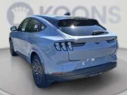 Ford Mustang Mach-E Premium AWD 2026 — side view