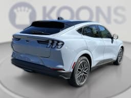 Ford Mustang Mach-E Premium AWD 2026 — side view