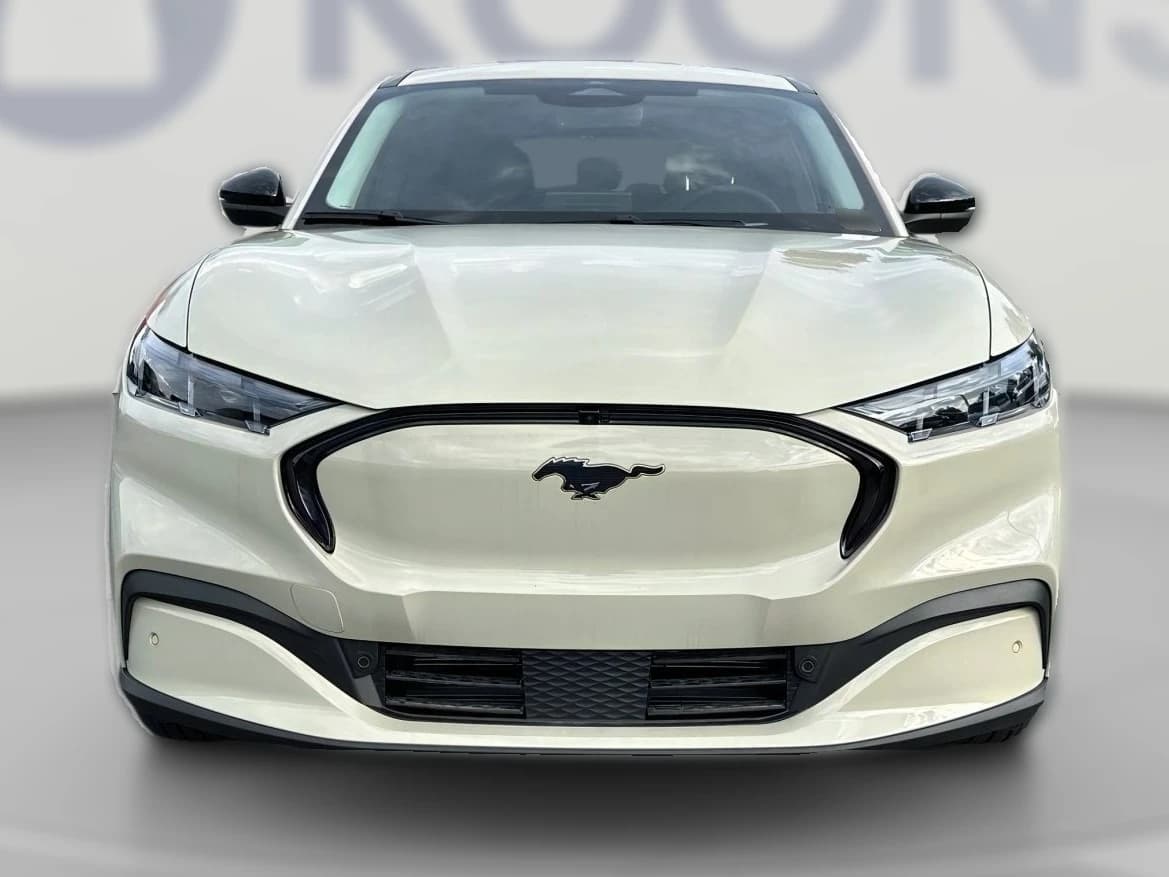 Ford Mustang Mach-E Premium AWD 2026 — side view
