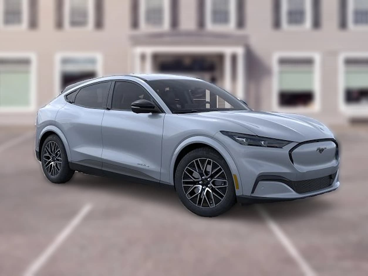 Ford Mustang Mach-E Premium AWD 2026 — side view