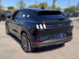 Ford Mustang Mach-E GT AWD 2026 — side view