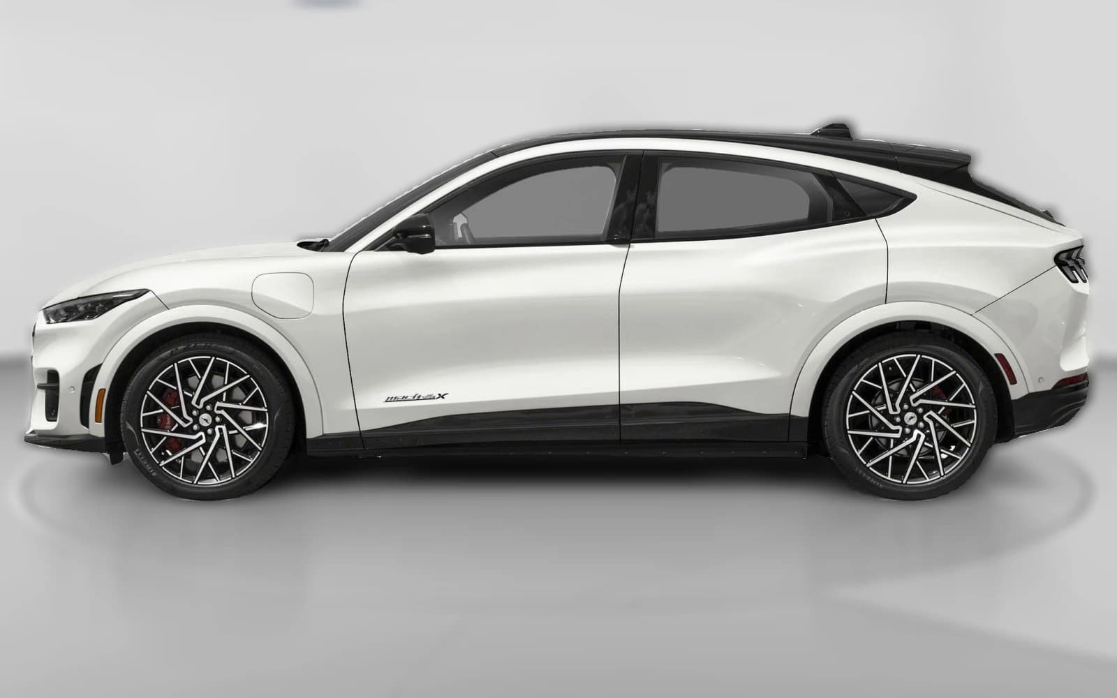 Ford Mustang Mach-E GT AWD 2026 — side view