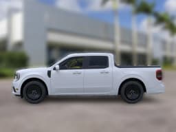 Ford Maverick Lobo Standard AWD SuperCrew 2026 — side view