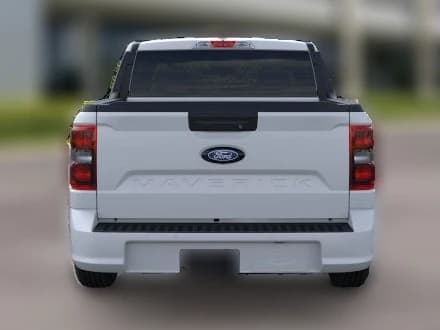 Ford Maverick Lobo Standard AWD SuperCrew 2026 — side view