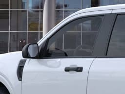 Ford Maverick XL FWD SuperCrew 2026 — side view