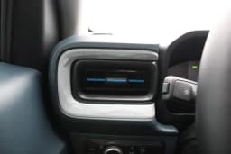 Ford Maverick XL FWD SuperCrew 2026 — side view