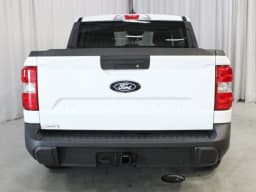 Ford Maverick XL FWD SuperCrew 2026 — side view