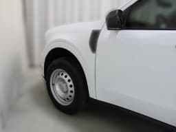 Ford Maverick XL FWD SuperCrew 2026 — side view