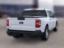 Ford Maverick XL FWD SuperCrew 2026 — side view