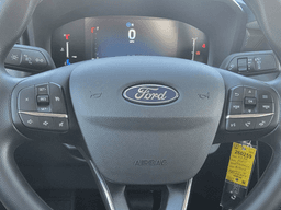 Ford Maverick XL FWD SuperCrew 2026 — side view