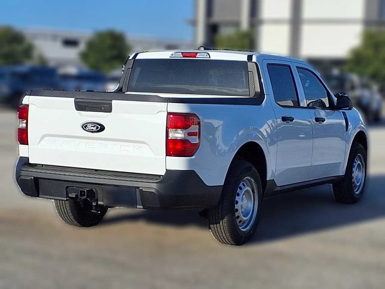 Ford Maverick XL FWD SuperCrew 2026 — side view