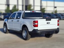 Ford Maverick XL FWD SuperCrew 2026 — side view