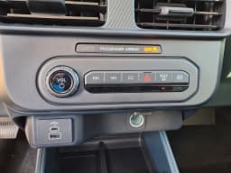 Ford Maverick XL FWD SuperCrew 2026 — side view