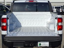 Ford Maverick XL FWD SuperCrew 2026 — side view