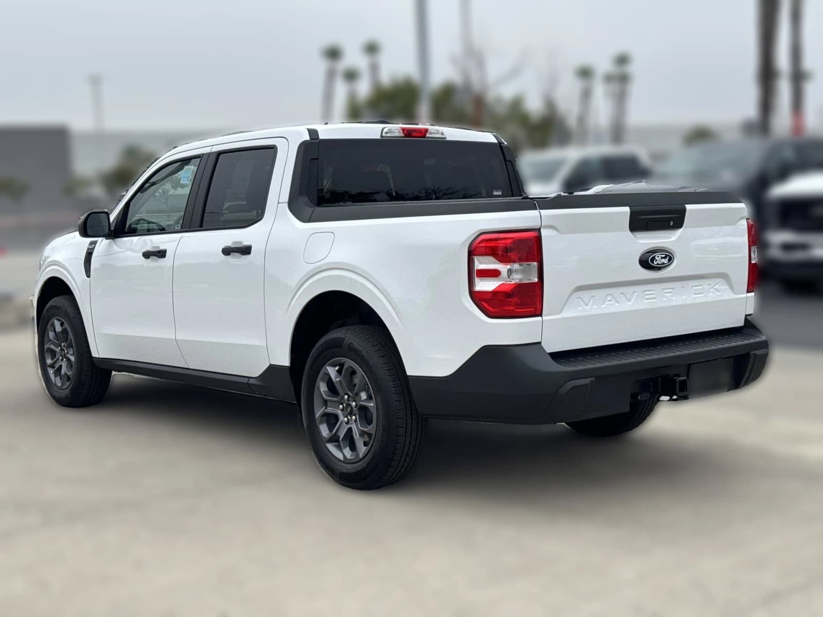 Ford Maverick XLT FWD SuperCrew 2026 — side view