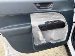 Ford Maverick XLT FWD SuperCrew 2026 — side view