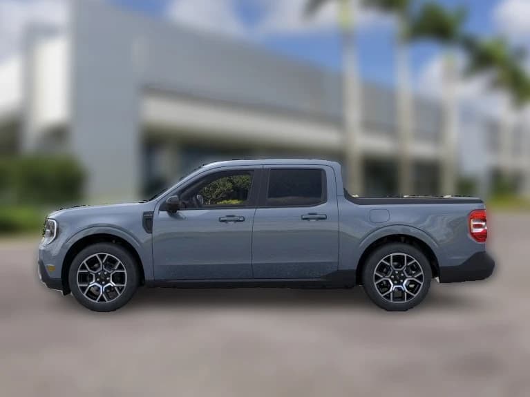 Ford Maverick LARIAT AWD SuperCrew 2026 — side view