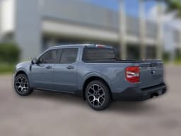Ford Maverick LARIAT AWD SuperCrew 2026 — side view