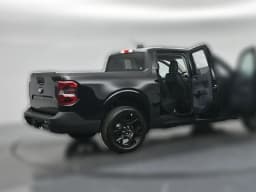 Ford Maverick LARIAT AWD SuperCrew 2026 — side view