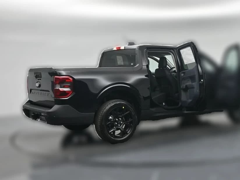Ford Maverick LARIAT AWD SuperCrew 2026 — side view