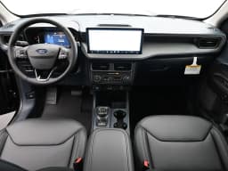 Ford Maverick LARIAT AWD SuperCrew 2026 — side view