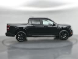 Ford Maverick LARIAT AWD SuperCrew 2026 — side view
