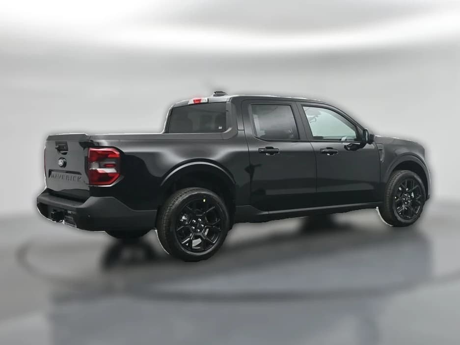 Ford Maverick LARIAT AWD SuperCrew 2026 — side view
