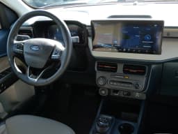 Ford Maverick LARIAT AWD SuperCrew 2026 — side view