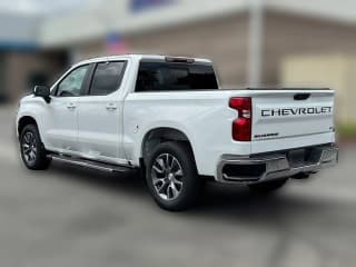 Chevrolet Silverado 1500 LT 2WD Crew Cab 147"