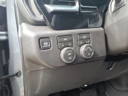 Chevrolet Silverado 1500 LT 4WD Crew Cab 147" 2026 — side view