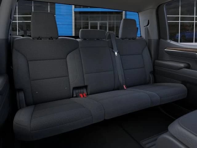 Chevrolet Silverado 1500 LT 4WD Crew Cab 147" 2026 — side view