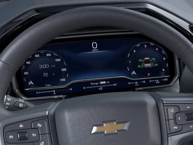 Chevrolet Silverado 1500 LT 4WD Crew Cab 147" 2026 — side view