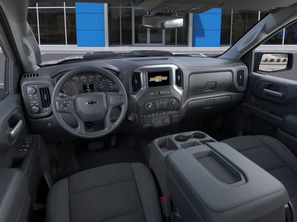 Chevrolet Silverado 1500 Custom Trail Boss 4WD Crew Cab 147" 2026 — side view