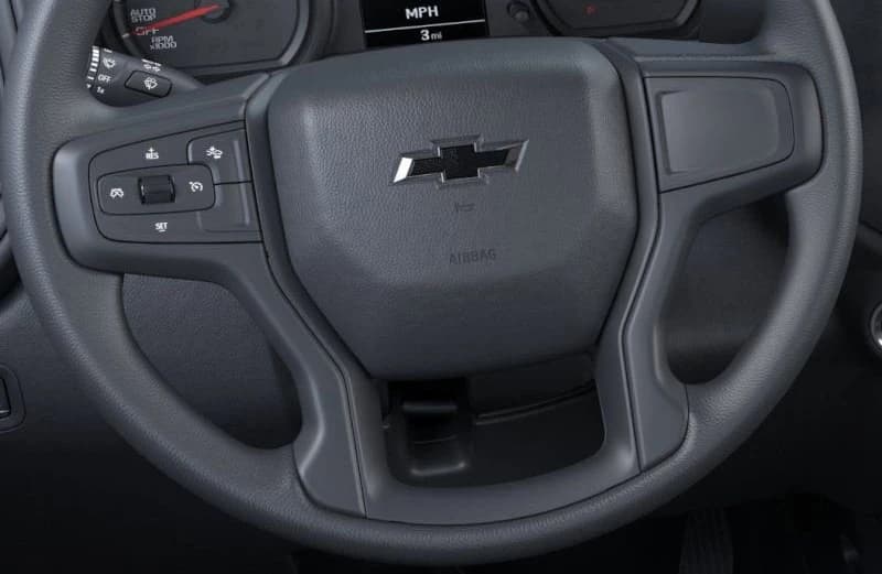 Chevrolet Silverado 1500 Custom Trail Boss 4WD Crew Cab 147" 2026 — side view