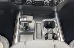 Chevrolet Silverado 1500 RST 4WD Crew Cab 147" 2026 — side view