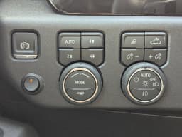 Chevrolet Silverado 1500 RST 4WD Crew Cab 147" 2026 — side view