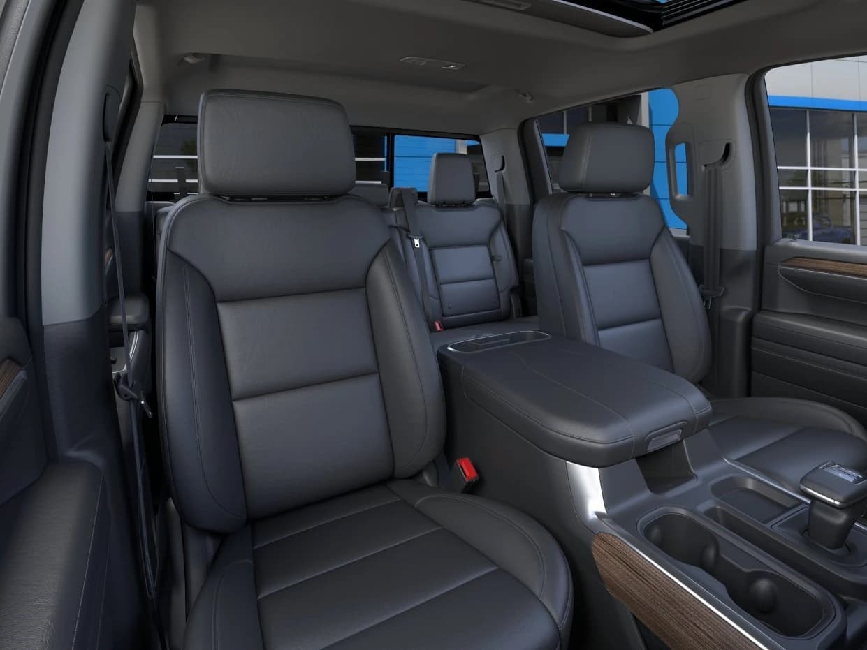 Chevrolet Silverado 1500 LT Trail Boss 4WD Crew Cab 147" 2026 — side view